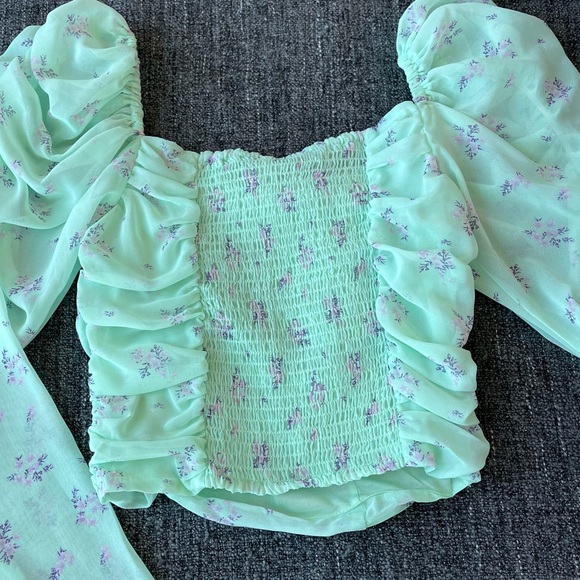 Floral Top - Picture 5 of 5